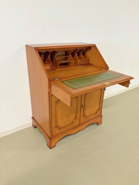 Engelse secretaire in taxus, Ophalen, Zo goed als nieuw, Engels / Klassiek