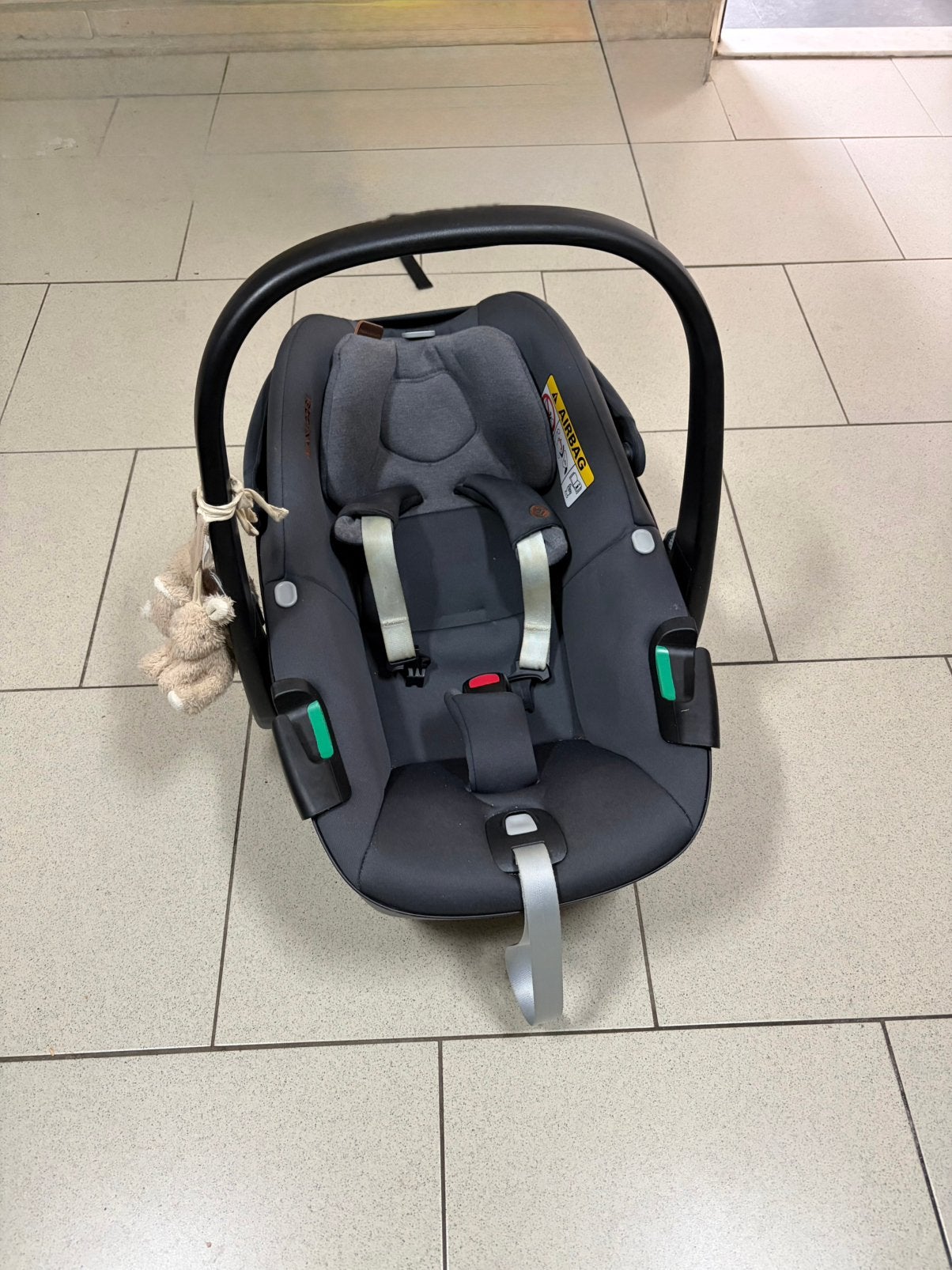 Maxi-Cosi Pebble 360 met 2 bases en Joolz adapters, Ophalen, Gebruikt, Isofix, 0 t/m 13 kg