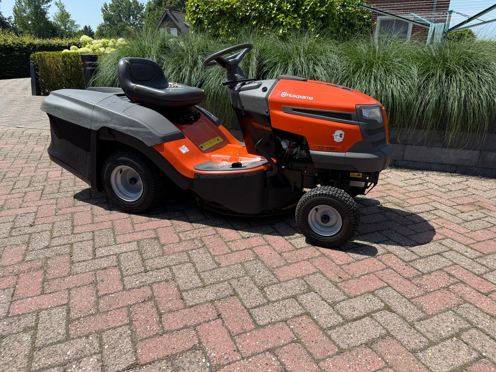 Husqvarna TC130 Zitmaaier goede staat, Ophalen, Cirkelmaaier, Gebruikt, Opvangbak