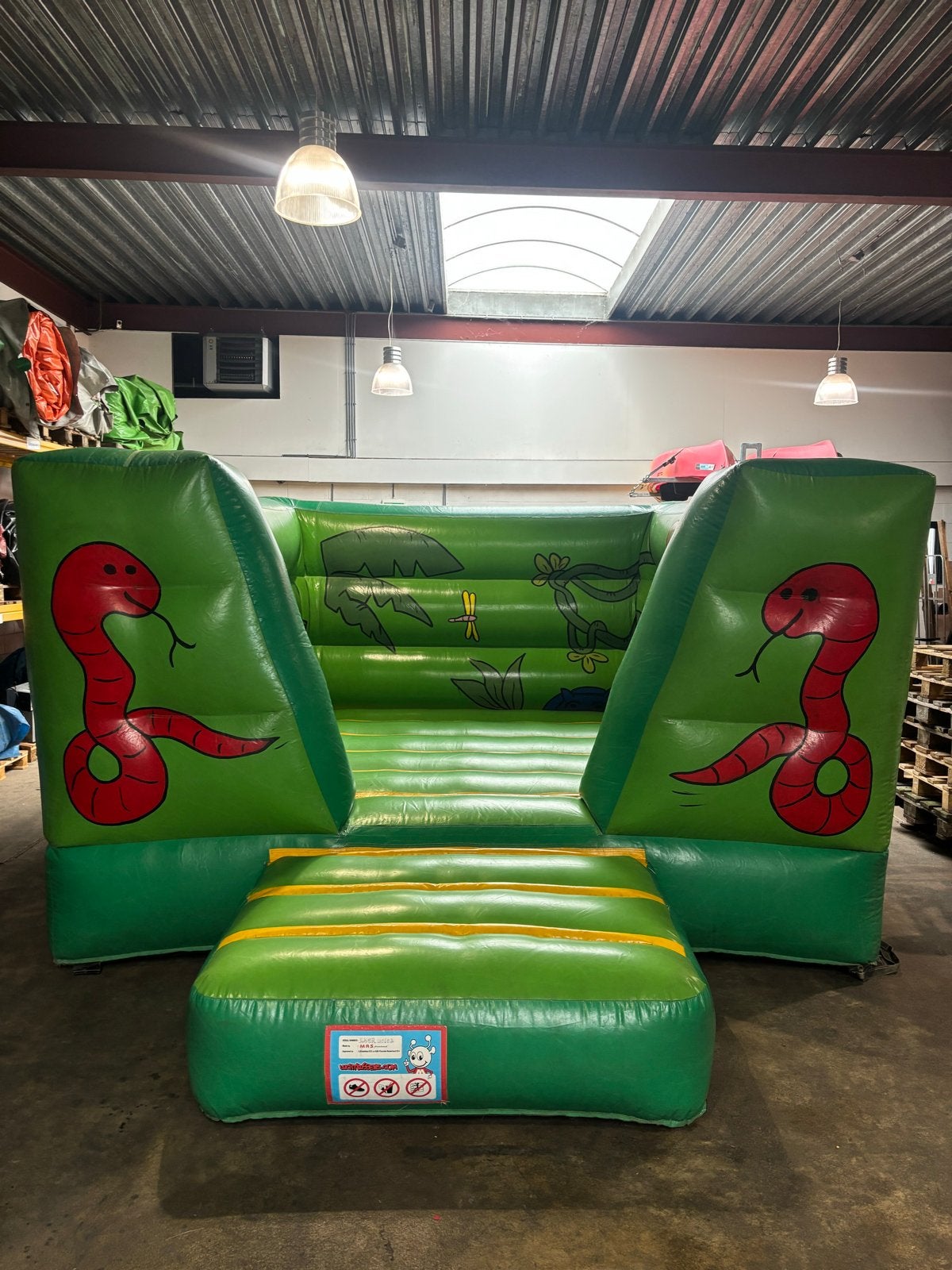 Opblaasbaar Springkasteel met Jungle Thema, Kinderen en Baby's, Ophalen, Gebruikt