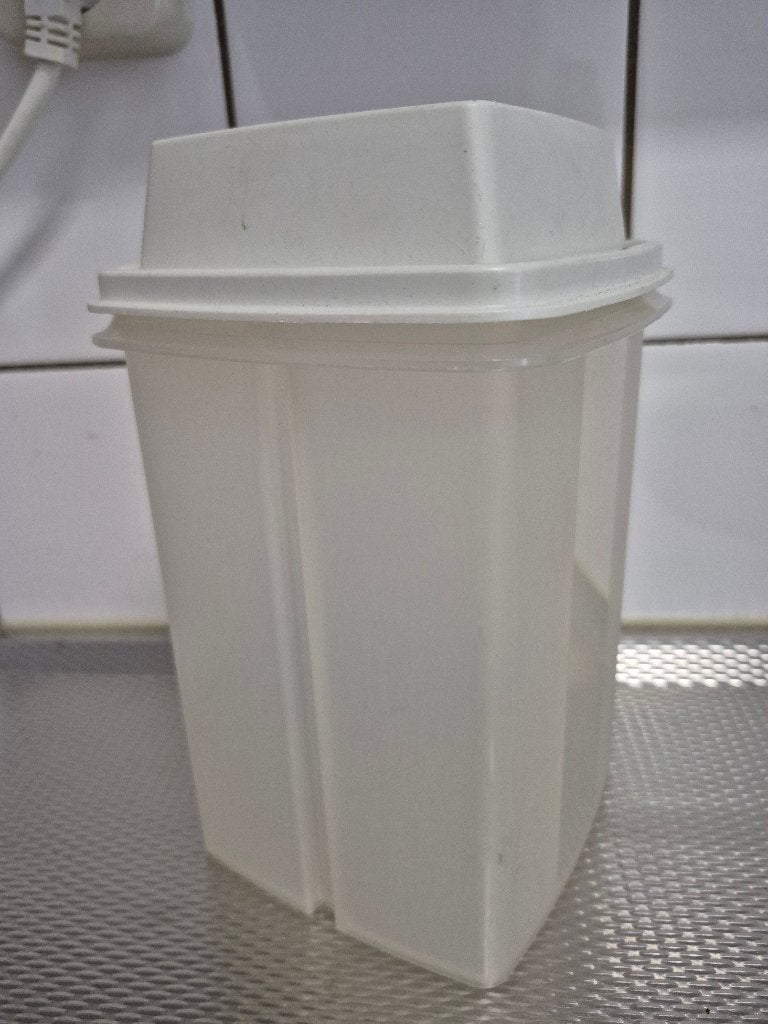 Tupperware Bewaardoos - Wit, Gebruikt, Bewaardoos, Wit, Ophalen of Verzenden