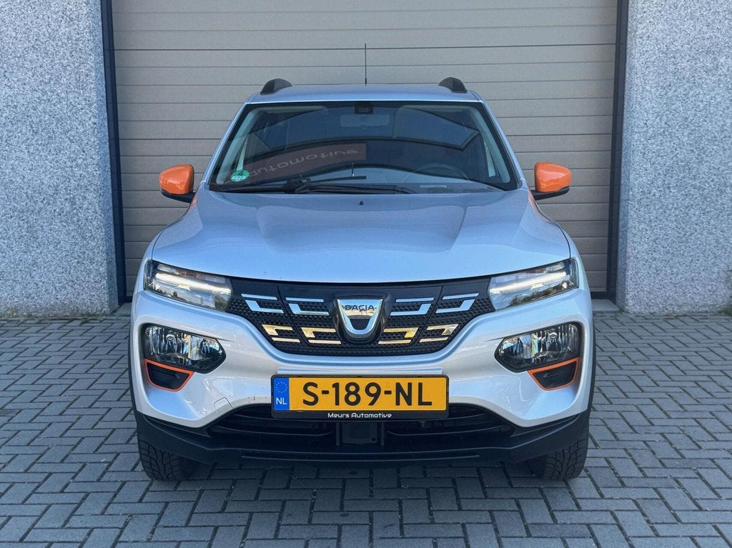 Dacia Spring Comfort Plus (Orange Pack) 27 kWh DC Lader/Navi, Auto's, Dacia, Gebruikt, Zwart, 38 min, 230 km