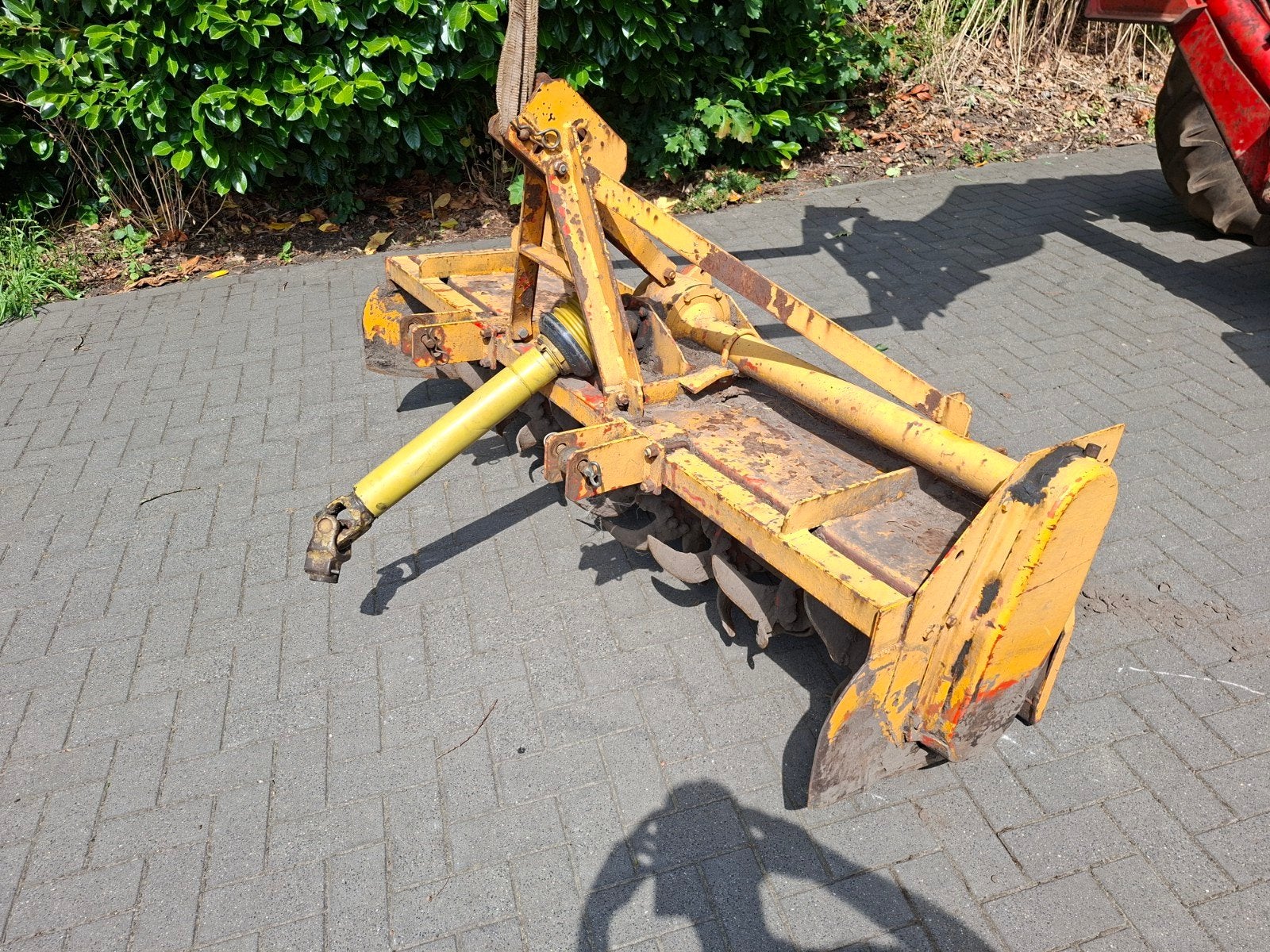 Tuinfrees grondfrees, Ophalen, Gebruikt