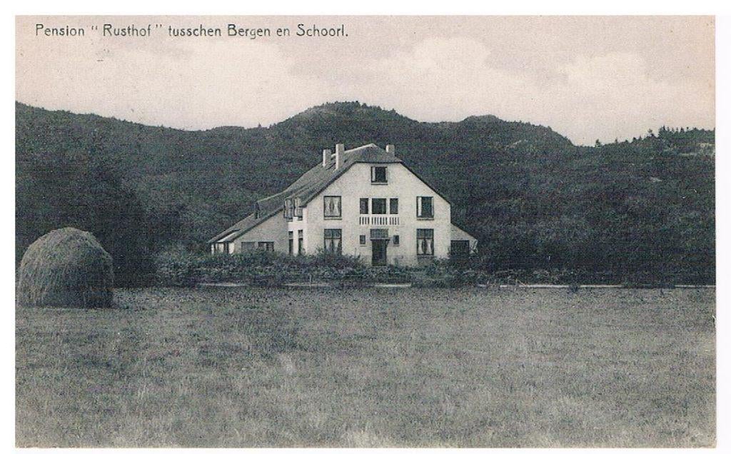 Pension Rusthof tusschen Bergen en Schoorl, Ophalen of Verzenden, 1920 tot 1940, Gelopen, Noord-Holland