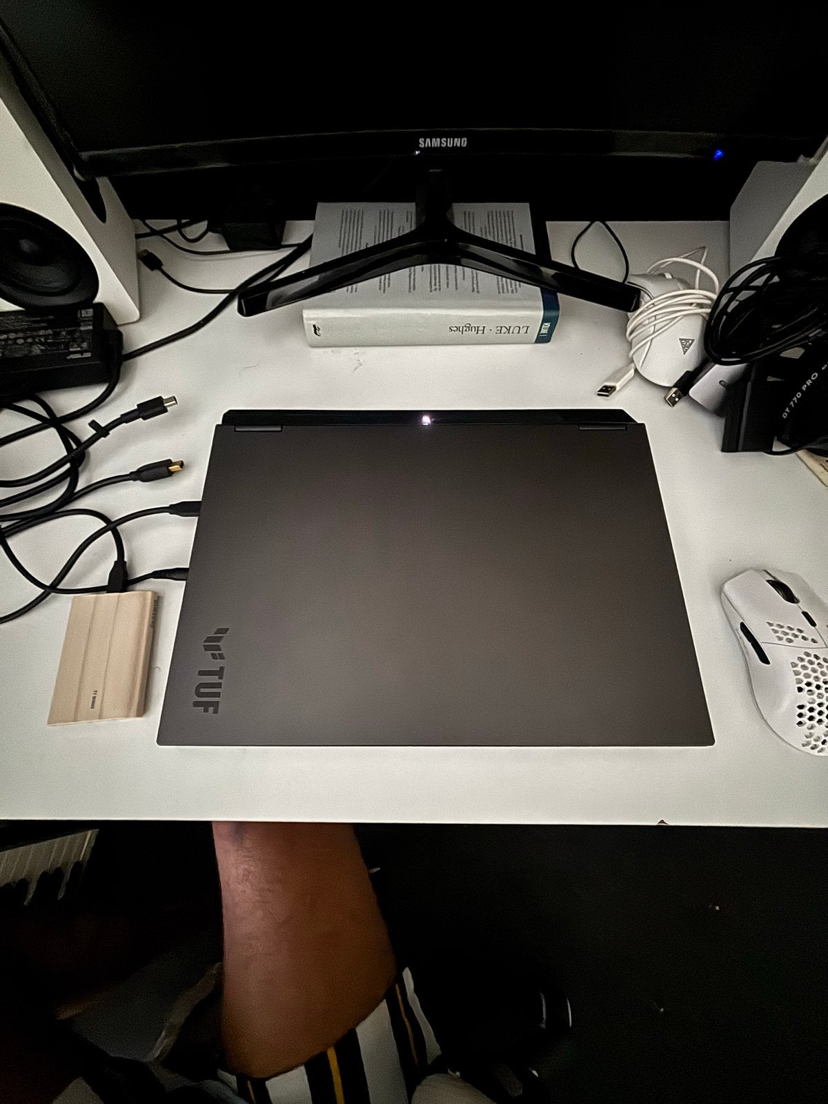 Foto 3 van ASUS TUF Gaming A16 FA608UM - Krachtige Gaming Laptop