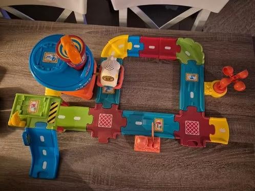 VTech Toet Toet Auto's - Vliegveld, Ophalen of Verzenden, Zo goed als nieuw, 6 maanden tot 2 jaar
