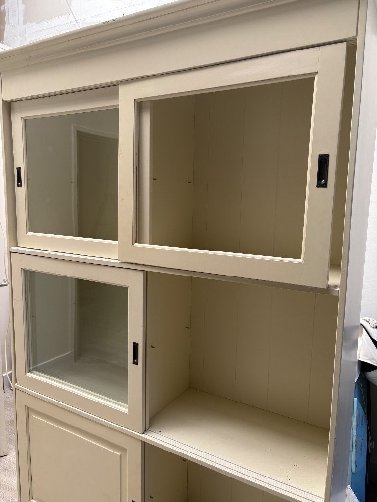 Kast, Ophalen, 100 tot 150 cm, 200 cm of meer, 25 tot 50 cm