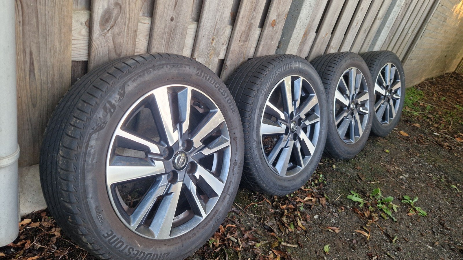 Nissan Micra 16 inch Velgen bi-color bridgestone zomerset, Auto-onderdelen, Ophalen, Gebruikt, 16 inch, Banden en Velgen
