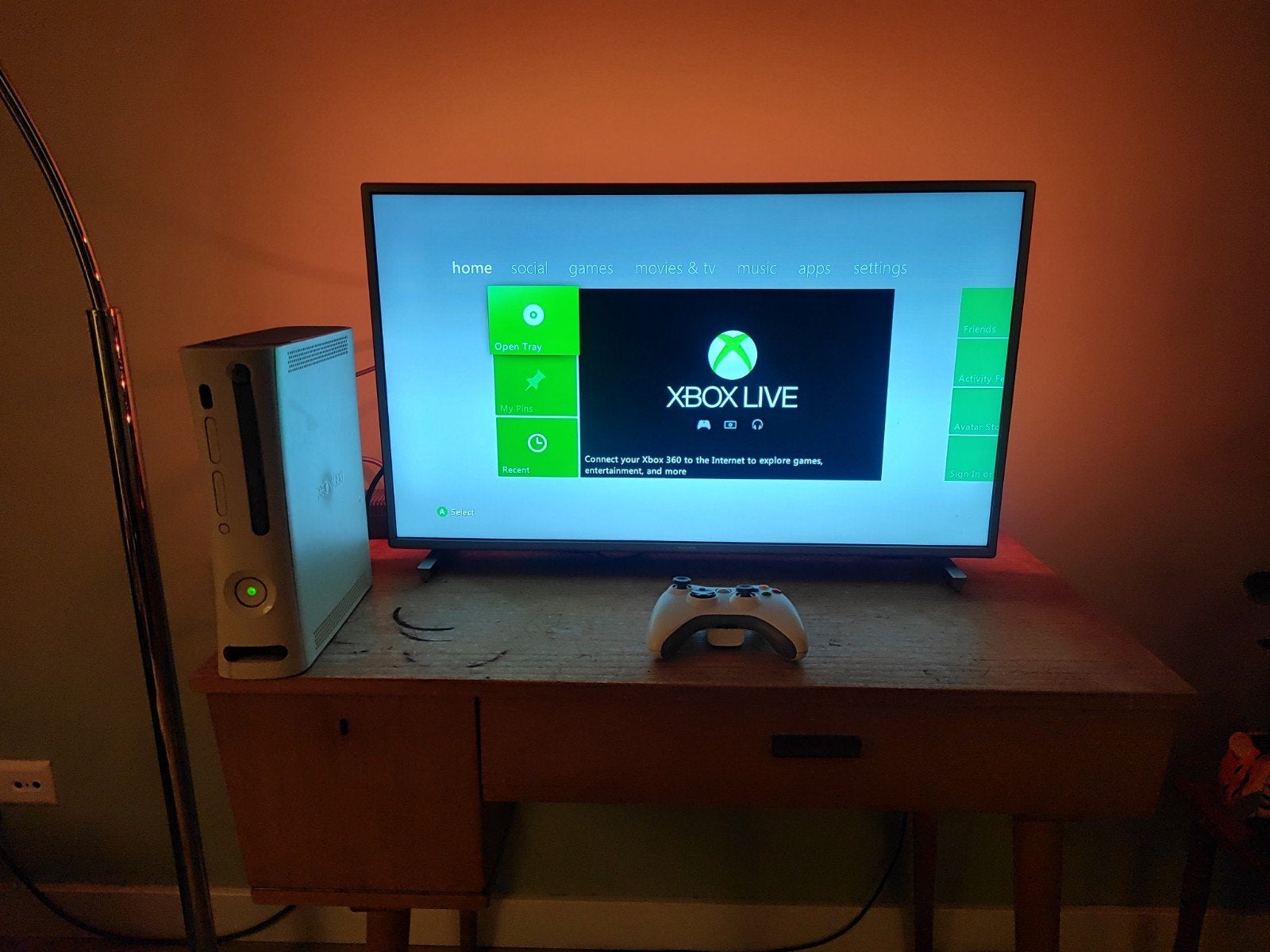Xbox 360 met 1 controller. Hij werkt maar heeft het zwaar., Spelcomputers en Games, Spelcomputers | Xbox 360, Ophalen, Gebruikt