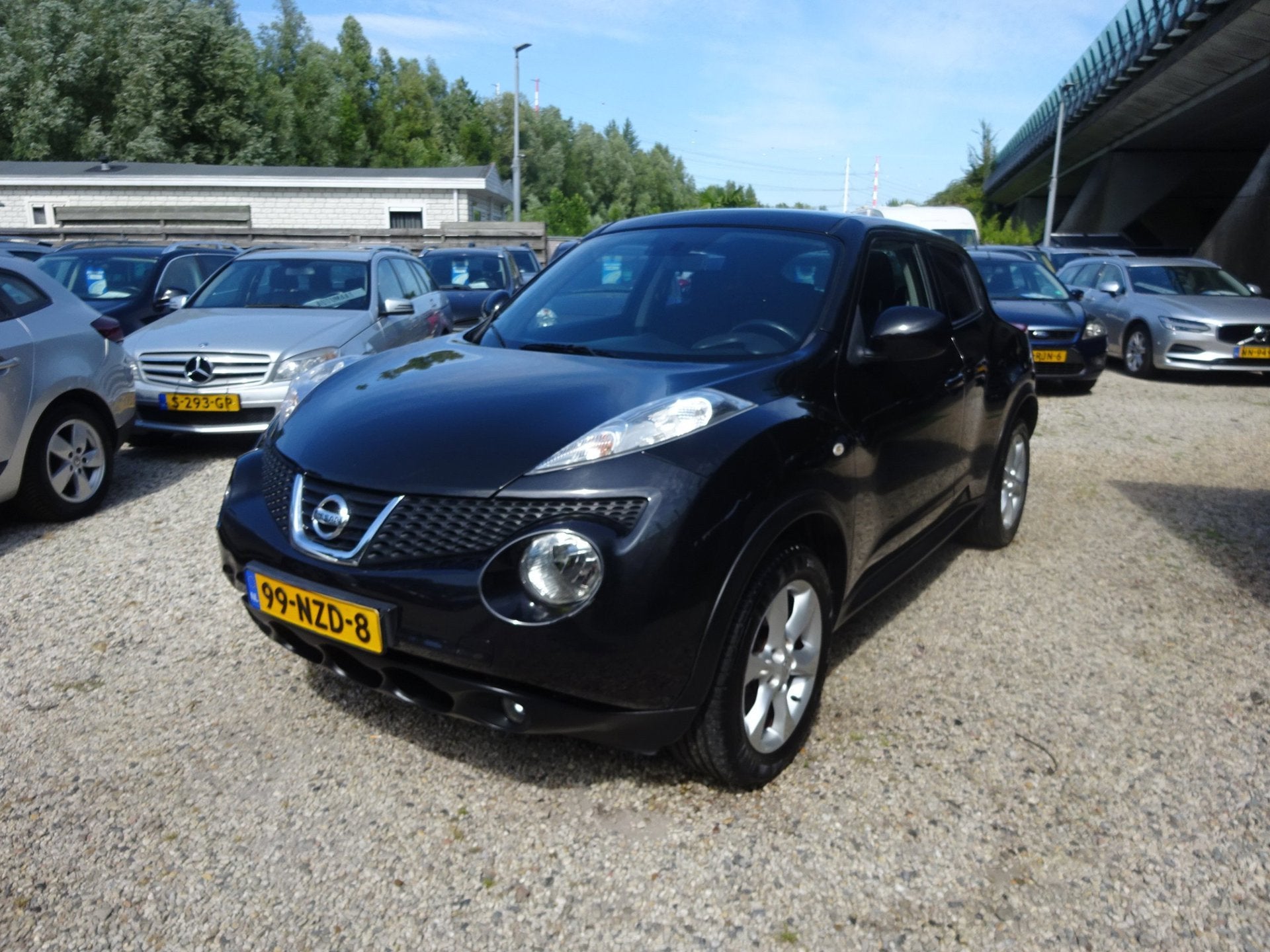 Nissan Juke 1.6 Acenta Eco. Airco, Cruise control, Trekhaak, Voorwielaandrijving, Euro 5, Stof, 4 cilinders