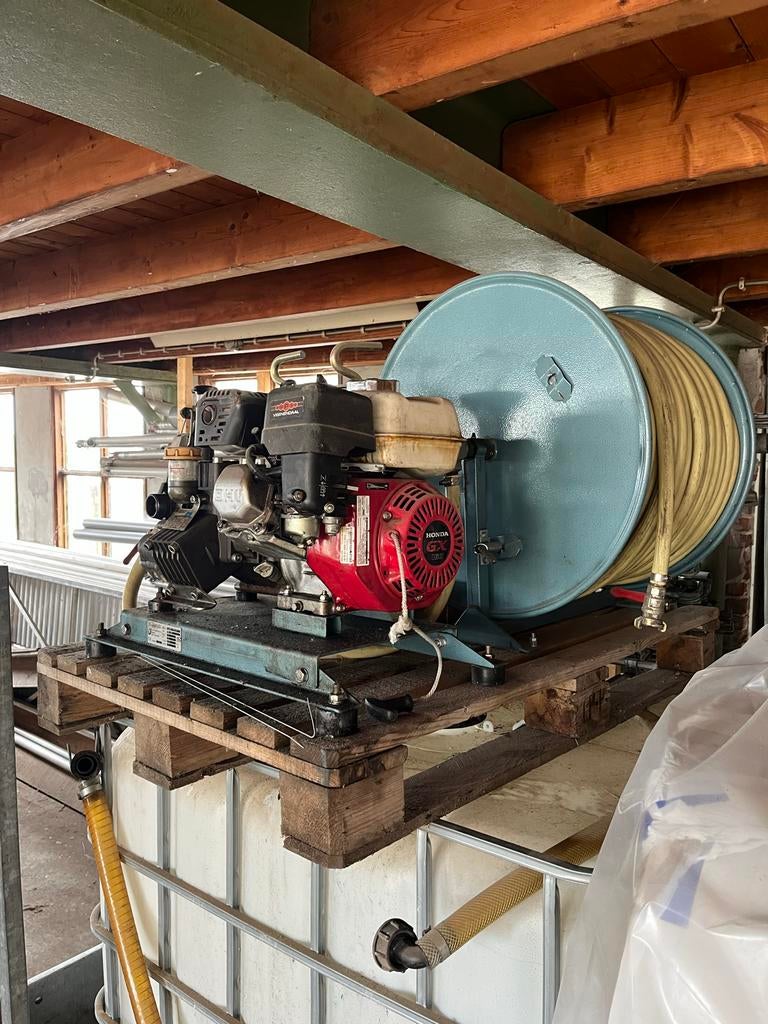 Spuitinstallatie met Honda motor en haspel, Ophalen of Verzenden