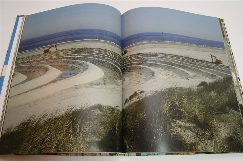 Tijdelijke Landschappen — Fotoboek over Landschapskunst, Ophalen of Verzenden, Zo goed als nieuw, Fotografen