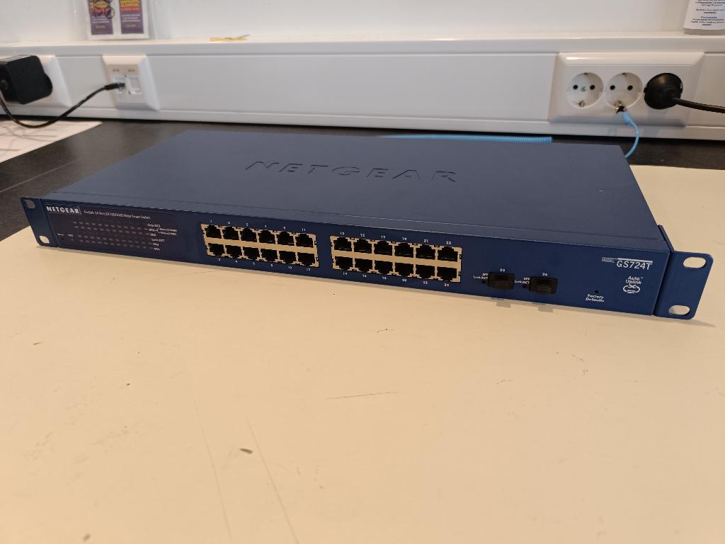 NETGEAR GS724Tv4 switch, Ophalen, Gebruikt
