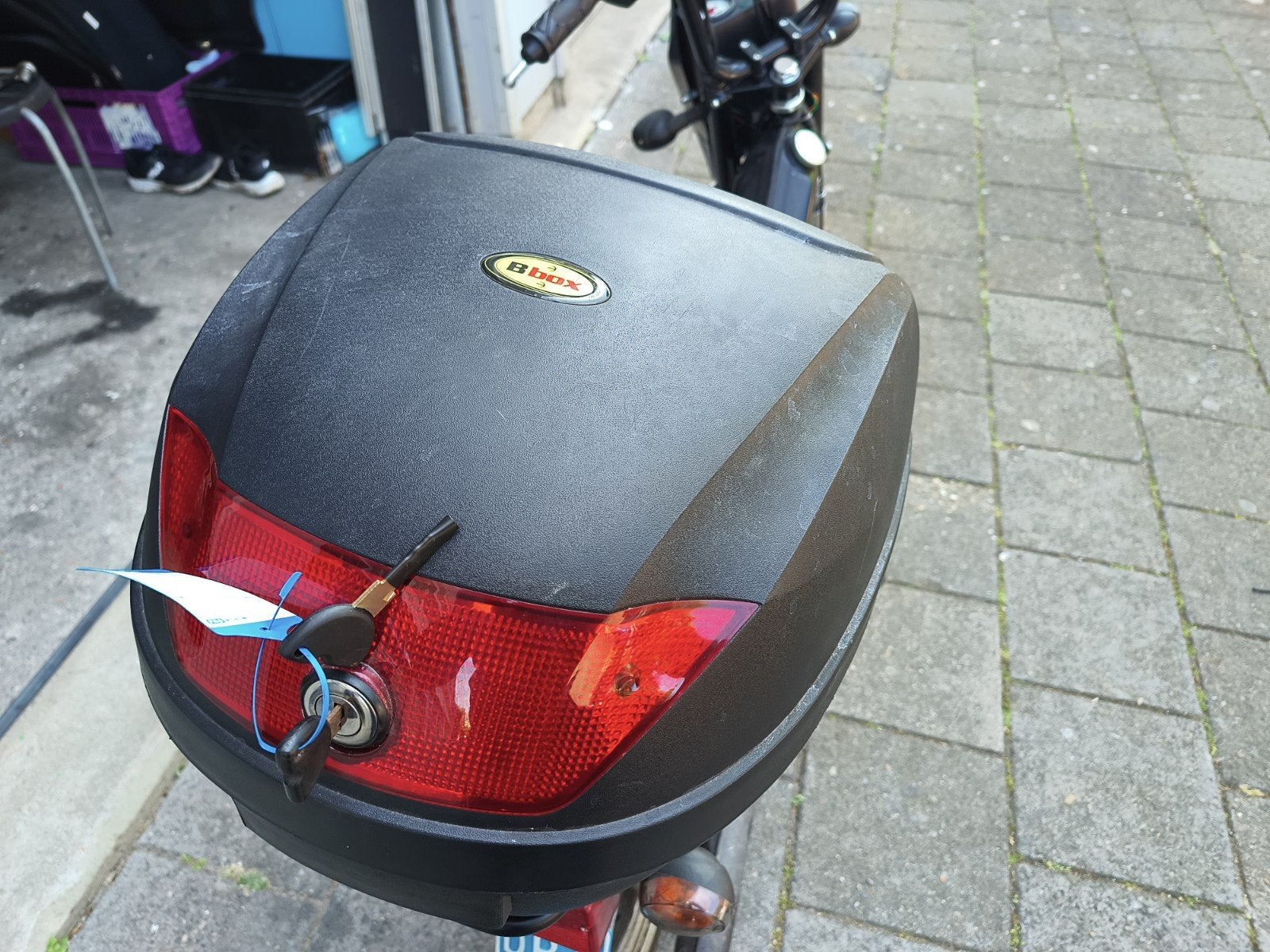 Scooter koffer - Bbox - Zwart - Inclusief sleutels, Ophalen, Gebruikt, Overige typen, Overige merken