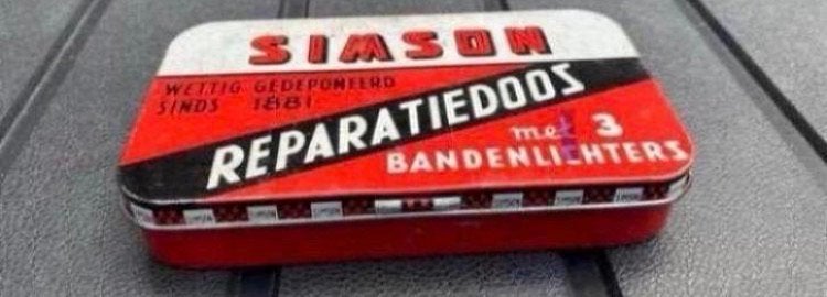 Simson reparatiedoos. afm. 12,5x7,5x2,5 cm., Ophalen of Verzenden, Gebruikt, Overige, Overige merken