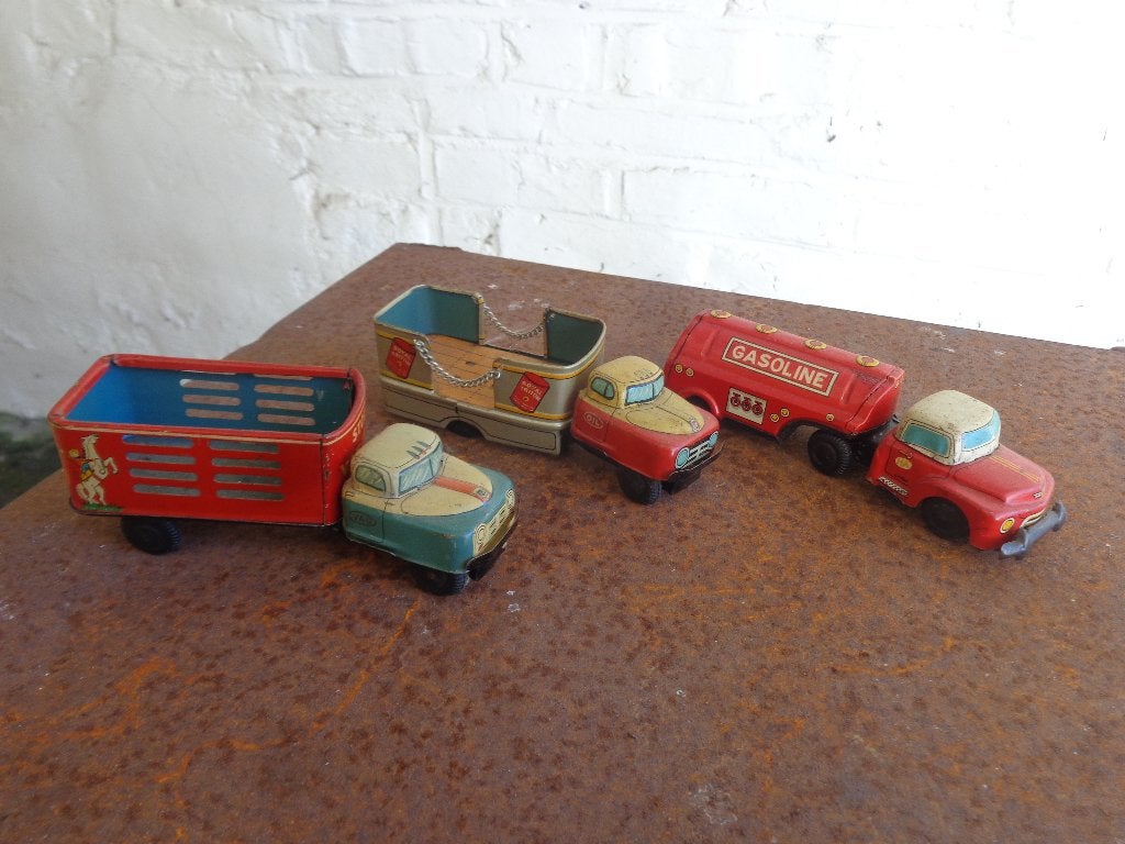assortiment blikken trucks Haji Japan, Antiek en Kunst, Verzenden