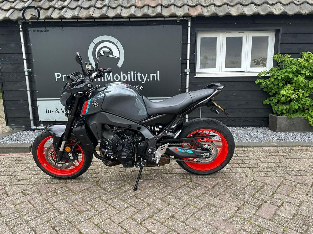 YAMAHA MT09 ABS (BJ 2021 / 31915 KM), Motorrijbewijs A, Bedrijf, Meer dan 35 kW, YAMAHA
