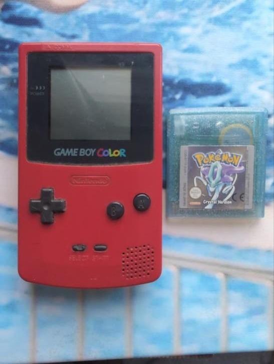 Game Boy Color Rood met Pokémon Crystal Version, Spelcomputers en Games, Gebruikt, 1 speler, Ophalen of Verzenden, Role Playing Game (Rpg)