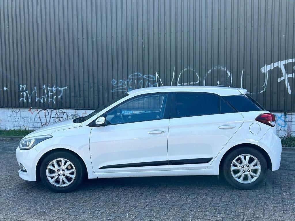 Winterbanden met tpms Hyundai i20 go!, Ophalen, Gebruikt, Hyundai