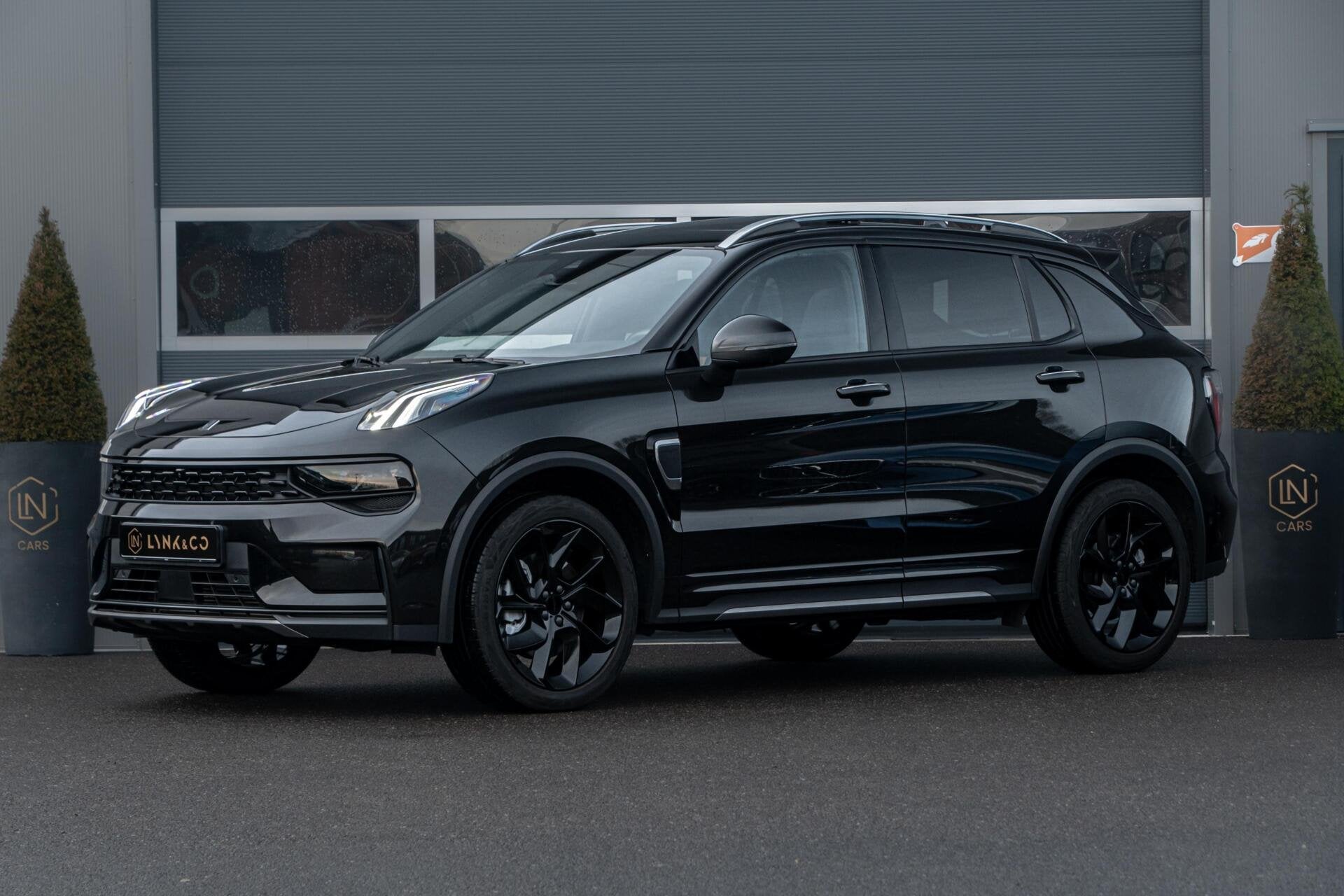 Lynk & Co 01 1.5 | Leder | Pano | DAB | Black | 360 camera, Auto's, Met garantie (alle), Bedrijf, 1854 kg, Hybride Elektrisch/Benzine