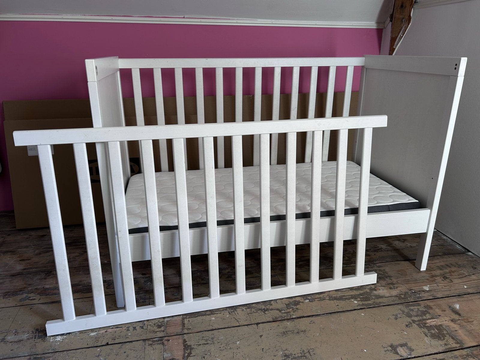 Ikea Sundvik ledikant met Himlavalv matrasje, Ophalen, Zo goed als nieuw, Lattenbodem, Minder dan 140 cm