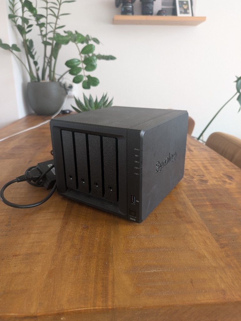 Synology DS418 NAS - 4-bay opslagoplossing, Computers en Software, NAS, Ophalen of Verzenden, Gebruikt