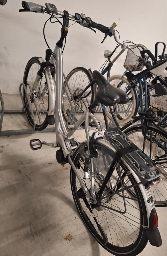 Elektrische fiets - Goede staat, achterband lek, Ophalen, Gebruikt, Overige merken