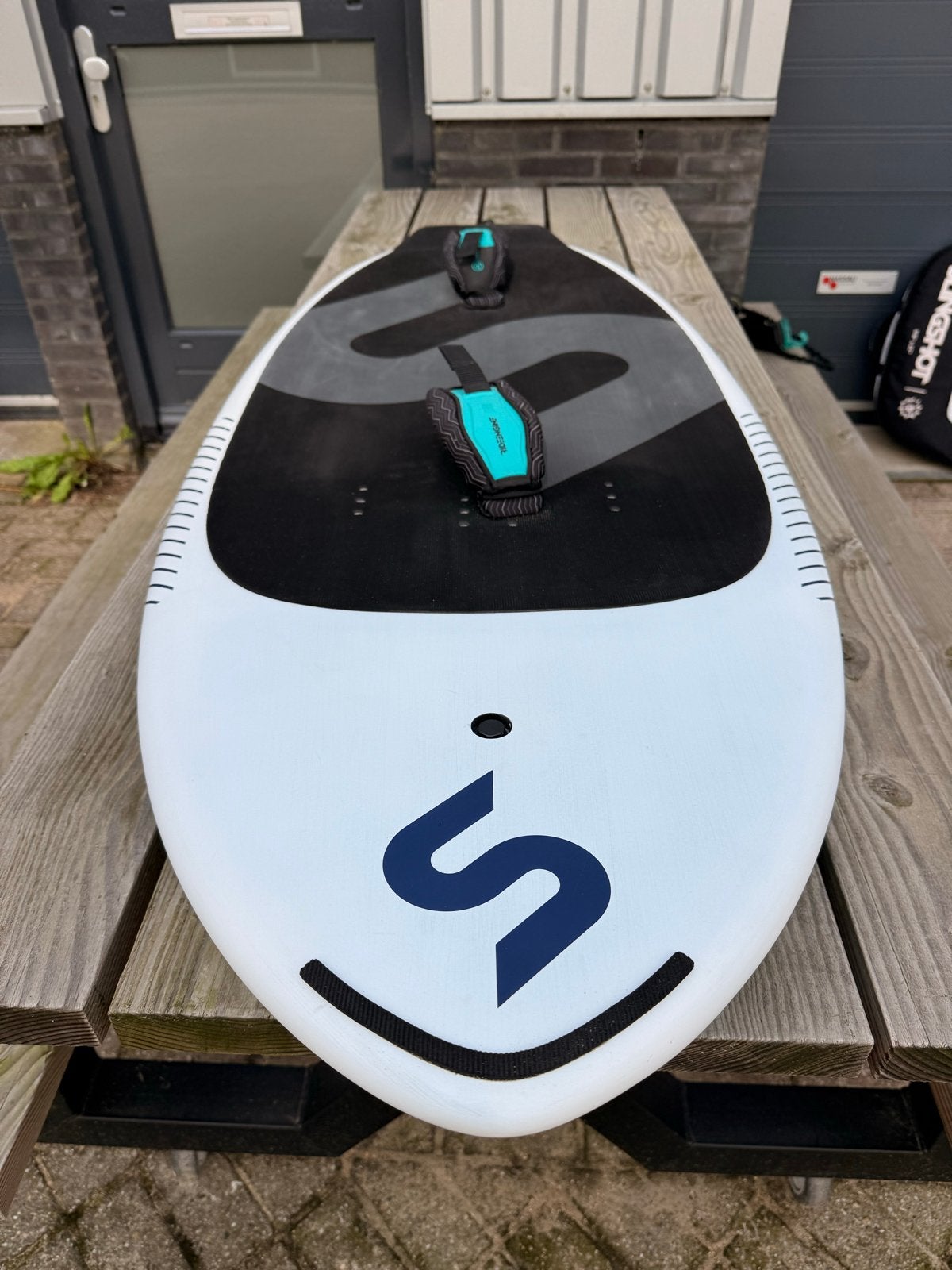 Slingshot glidecraft v1 70L Wingfoil Board met voetbanden, Ophalen, Zo goed als nieuw, Wingsurf-board
