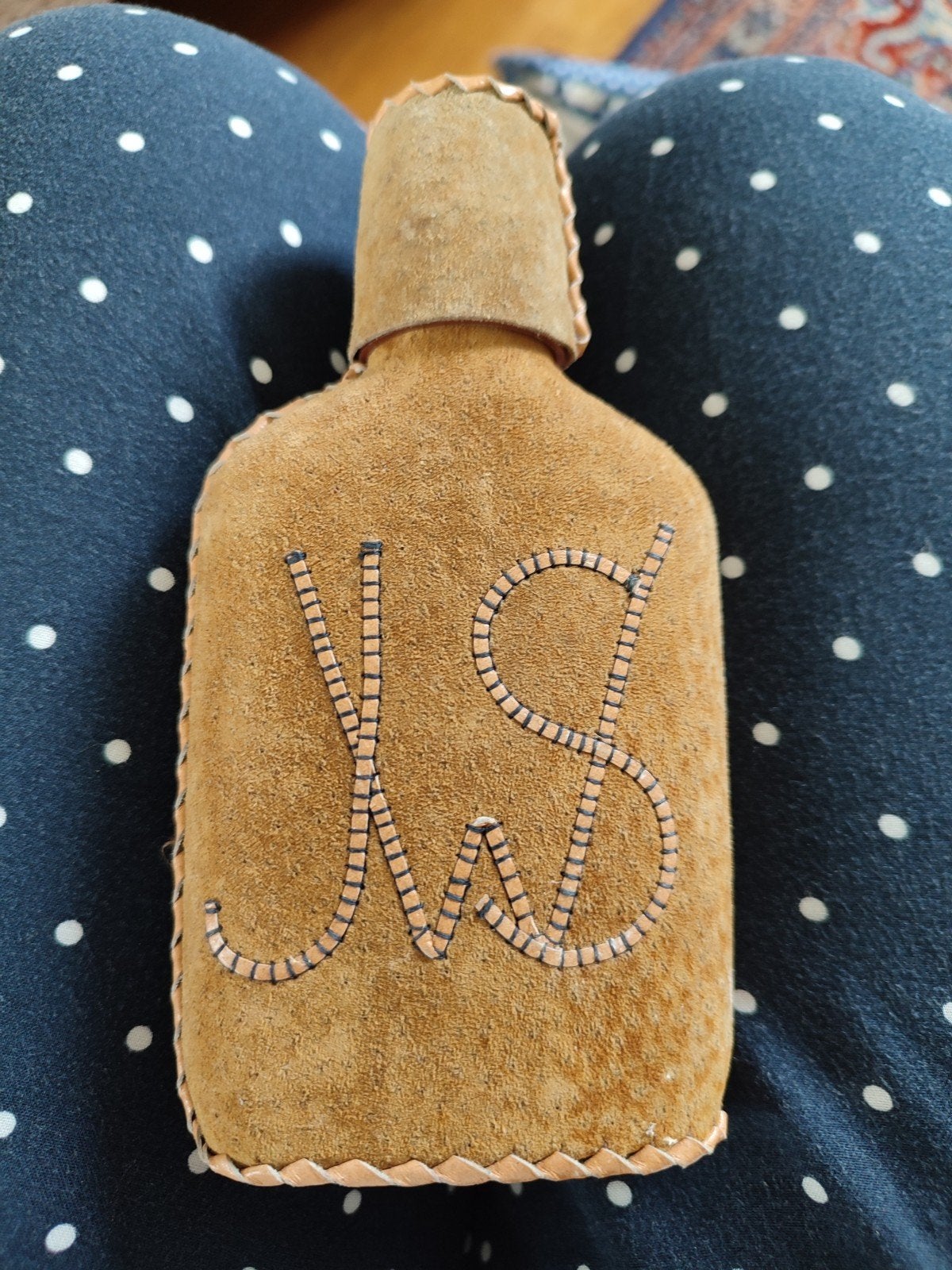 3 Vintage Leren Heupfles binnenzak fles met Initialen "JWS", Antiek en Kunst, Ophalen