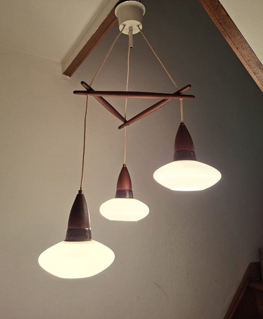 Hanglamp, teak / opaline mat, Scandinavie, mid century, Antiek en Kunst, Ophalen of Verzenden