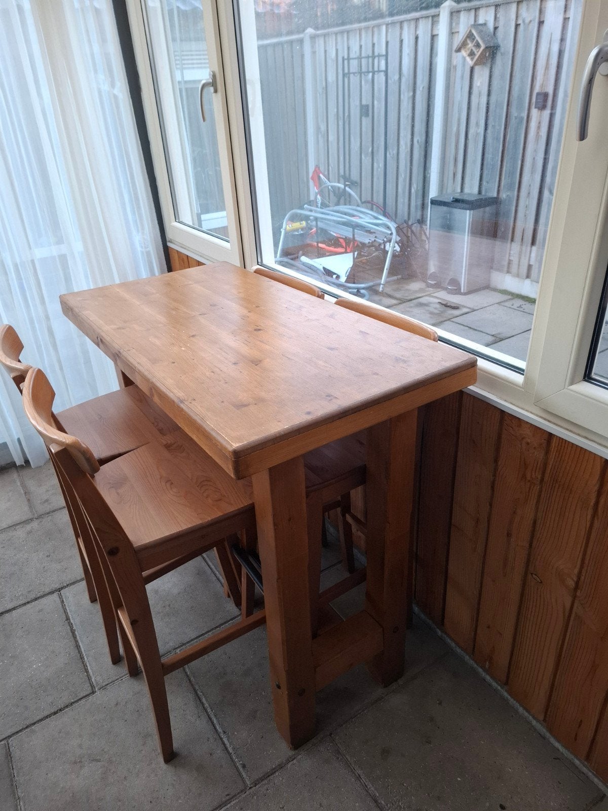 Houten bartafel met 4 barkrukken, Ophalen, Gebruikt, 90 cm of meer, 4 krukken