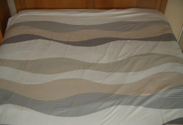 Novitesse dekbedovertrek 200x200 cm met 2 kussenslopen., Ophalen, Overige kleuren, Dekbedovertrek, Tweepersoons