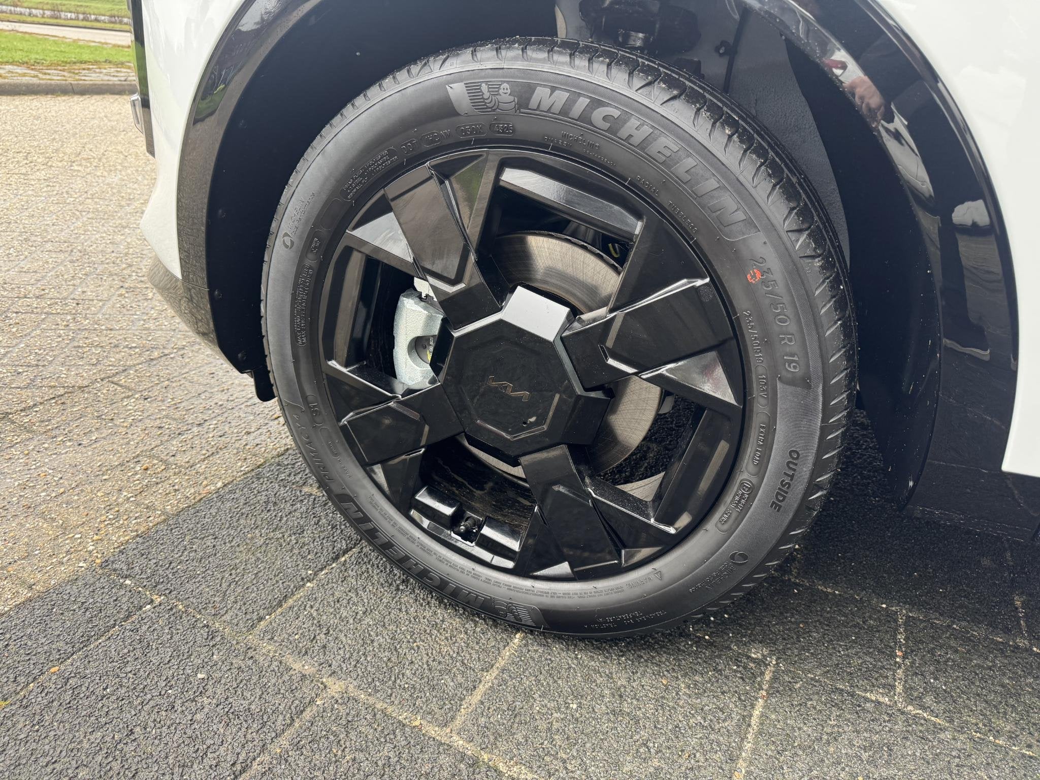Kia Sportage 1.6 T-GDi Plug-in Hybrid DynamicPlusLine , Snel, 14 kWh, 4 cilinders, Leder en Stof, Plug-in hybride