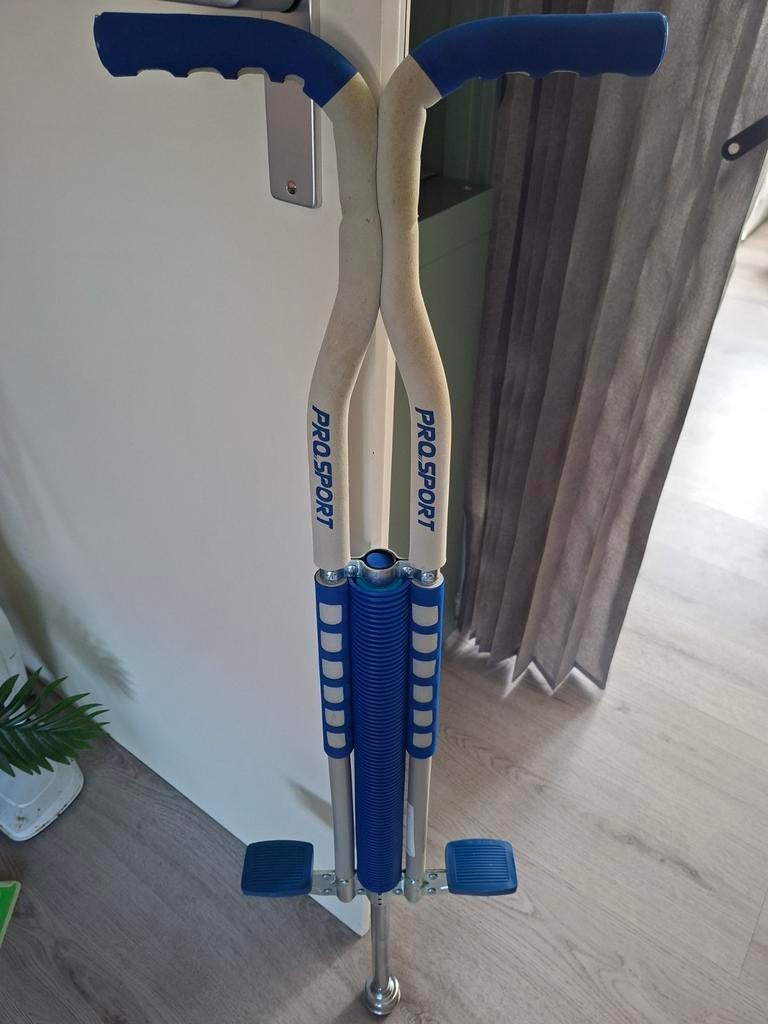 Pro Sport Pogo Stick - Springplezier voor Jong en Oud, Ophalen, Zo goed als nieuw