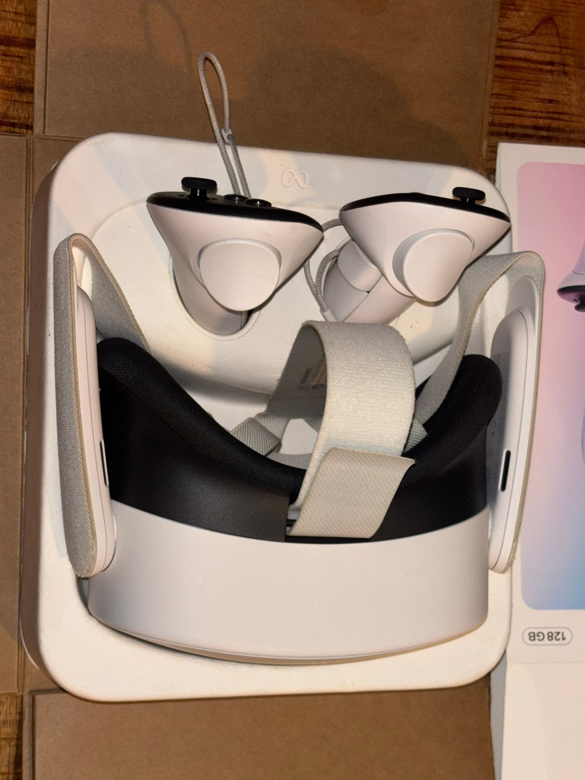 Meta Quest 3S 128GB VR-headset met controllers en originele, Ophalen of Verzenden, Zo goed als nieuw, VR-bril, Overige platformen