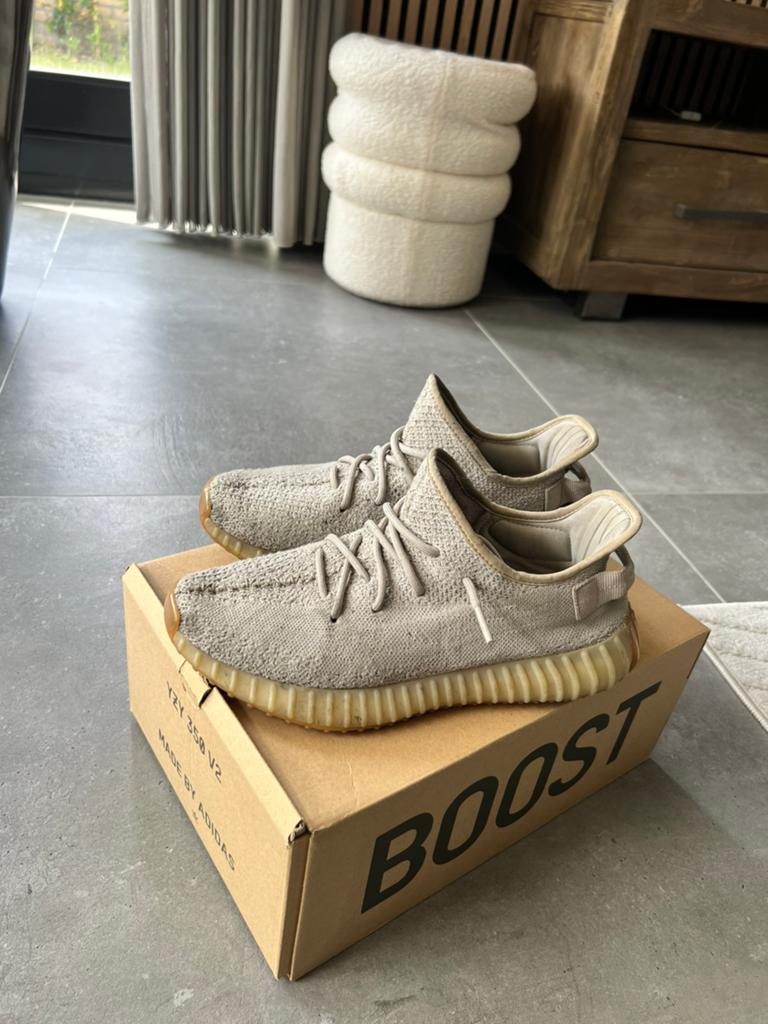 Yeezy’s 350 Sesame maar 42 2/3, Ophalen of Verzenden, Gedragen, Sneakers of Gympen
