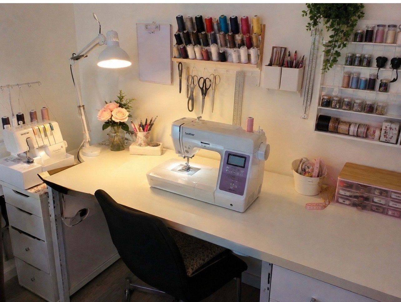 Kleding reparatie en verstelwerk aan huis, Ophalen of Verzenden, Naaimachine, Overige merken