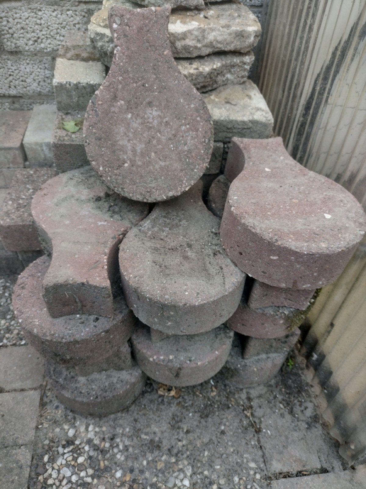 14 sierstenen, Ophalen, Beton, Terrastegels