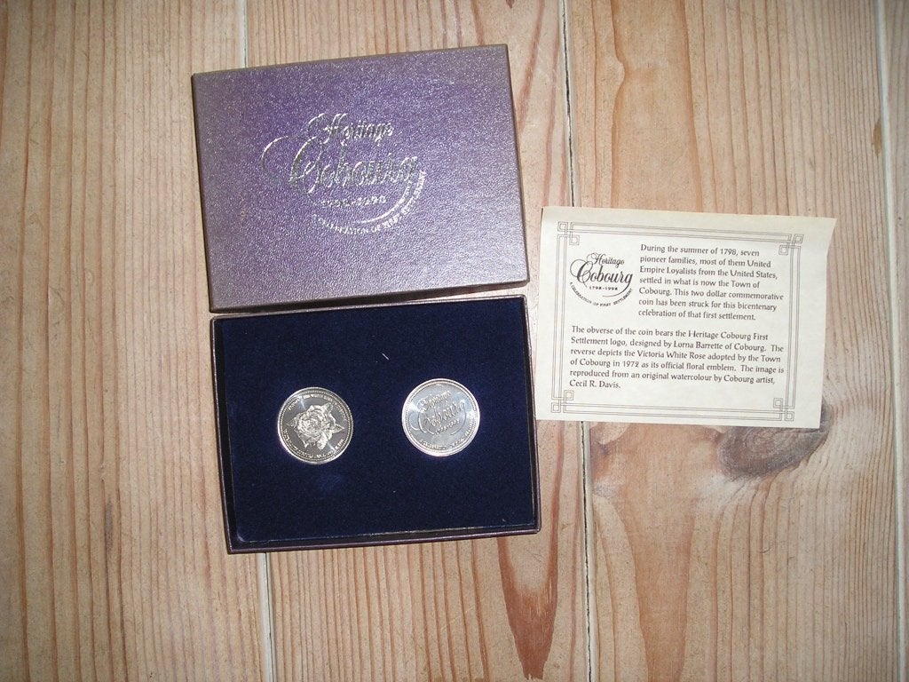 1998 Cobourg Heritage White Rose, Ophalen of Verzenden, Noord-Amerika, Setje