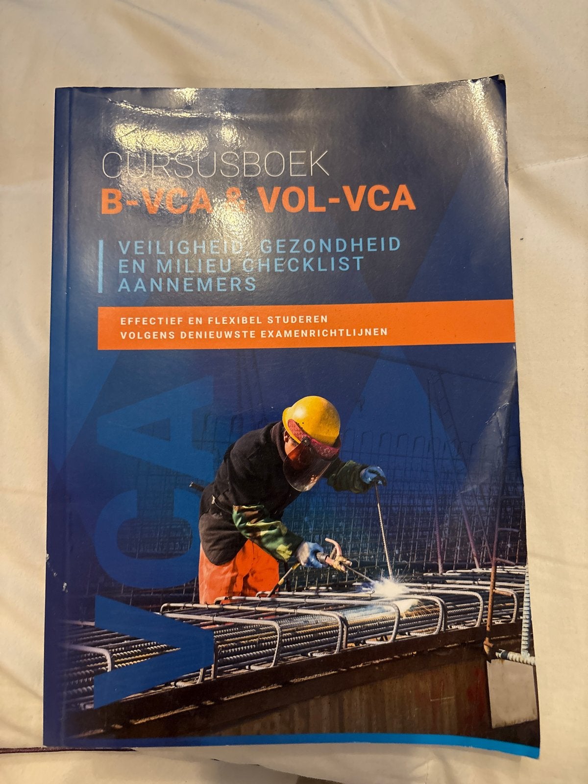 Cursusboek B-VCA & VOL-VCA Veiligheid Checklist Aannemers, Ophalen of Verzenden, Gamma, Zo goed als nieuw, Overige niveaus