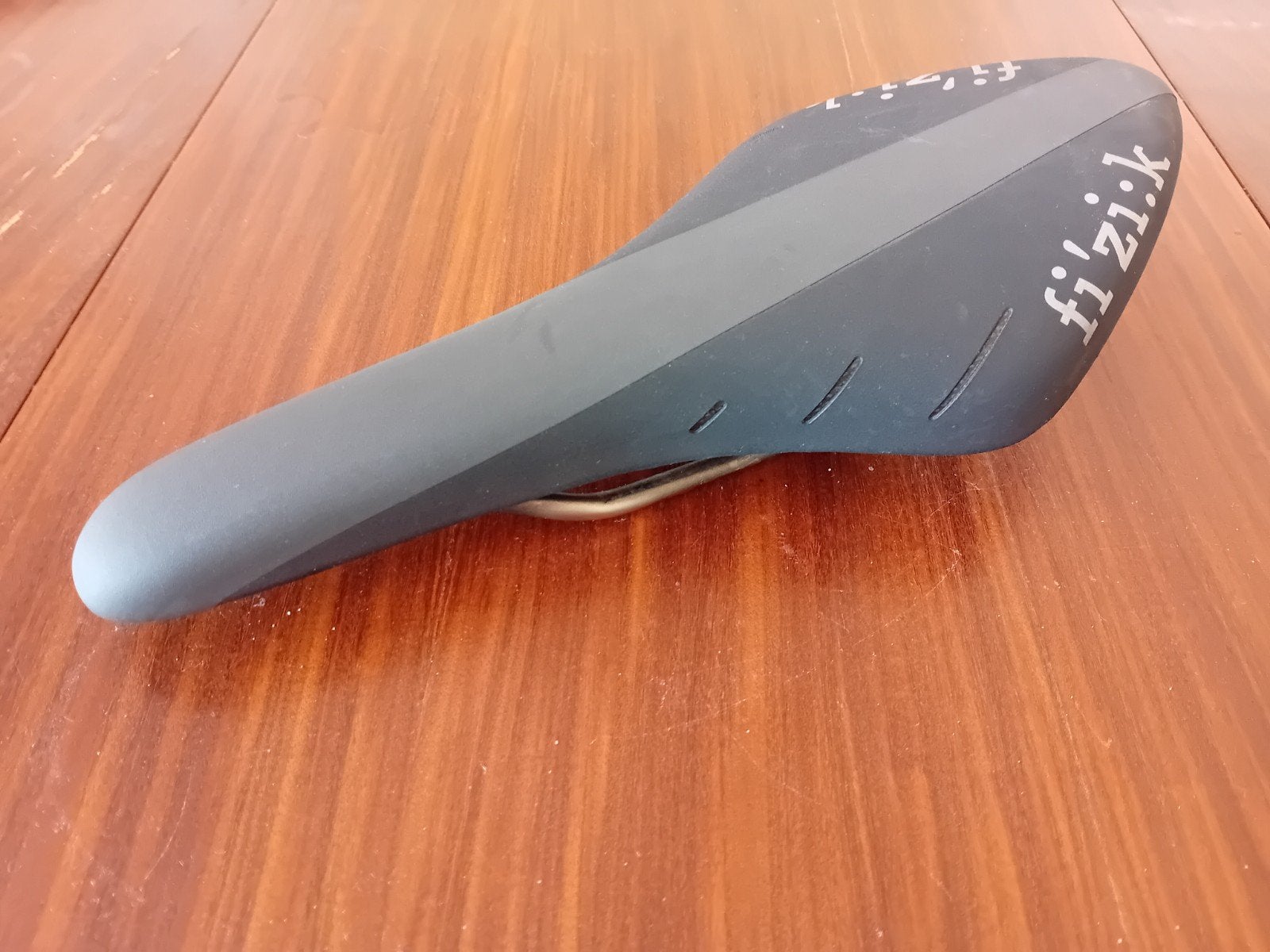 Fizik carbon zadel, Gebruikt, Ophalen of Verzenden, Zadel, Racefiets