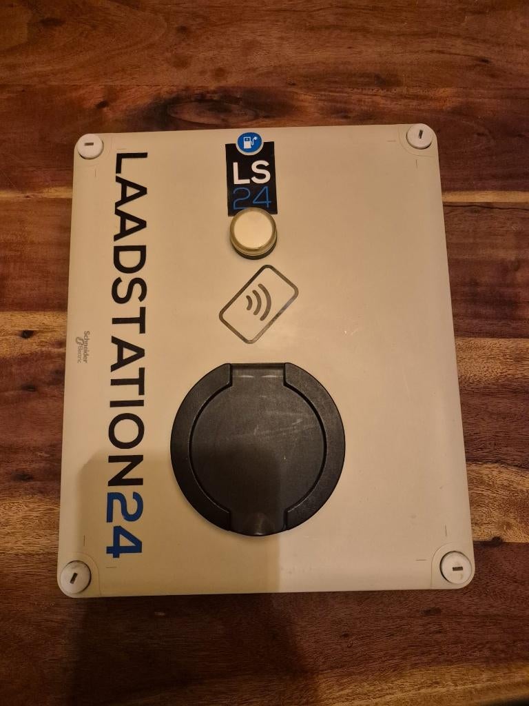 Laadstation24 11kW 3-Fase 16A Socket laadpaal, Het Poolman 15 7545 LX Enschede, Gebruikt, Laadpaal24, Klantenservice@laadpaal24.nl