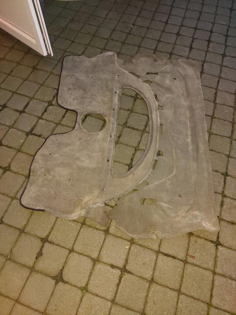 Alfa Spider 916 Type 2 Binnen Vloerbekleding Achter Stoelen, Ophalen of Verzenden, Gebruikt, Alfa Romeo