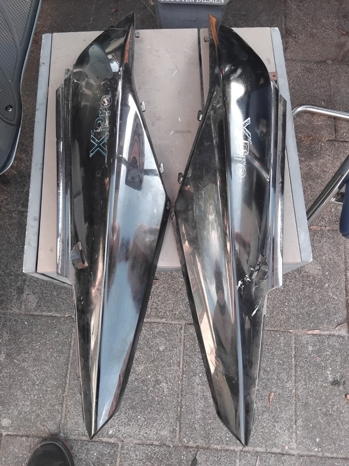 sym xpro euro 5 zijkappen zwart 15,- per stuk, Ophalen of Verzenden, Gebruikt, Overige typen