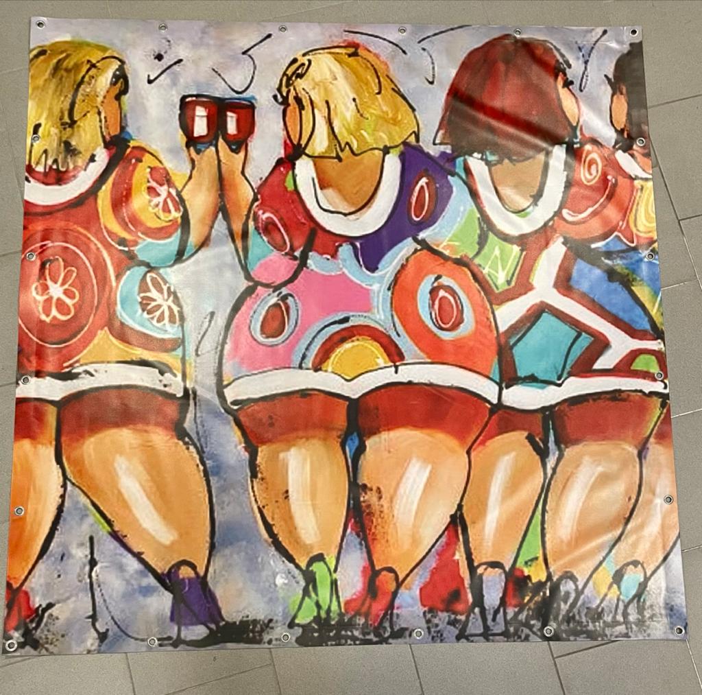 Vrolijk Wandkleed 'Dikke Dames' - Kleurrijk en Modern, Huis en Inrichting, Ophalen, Meerkleurig, Zo goed als nieuw, Met ophangsysteem
