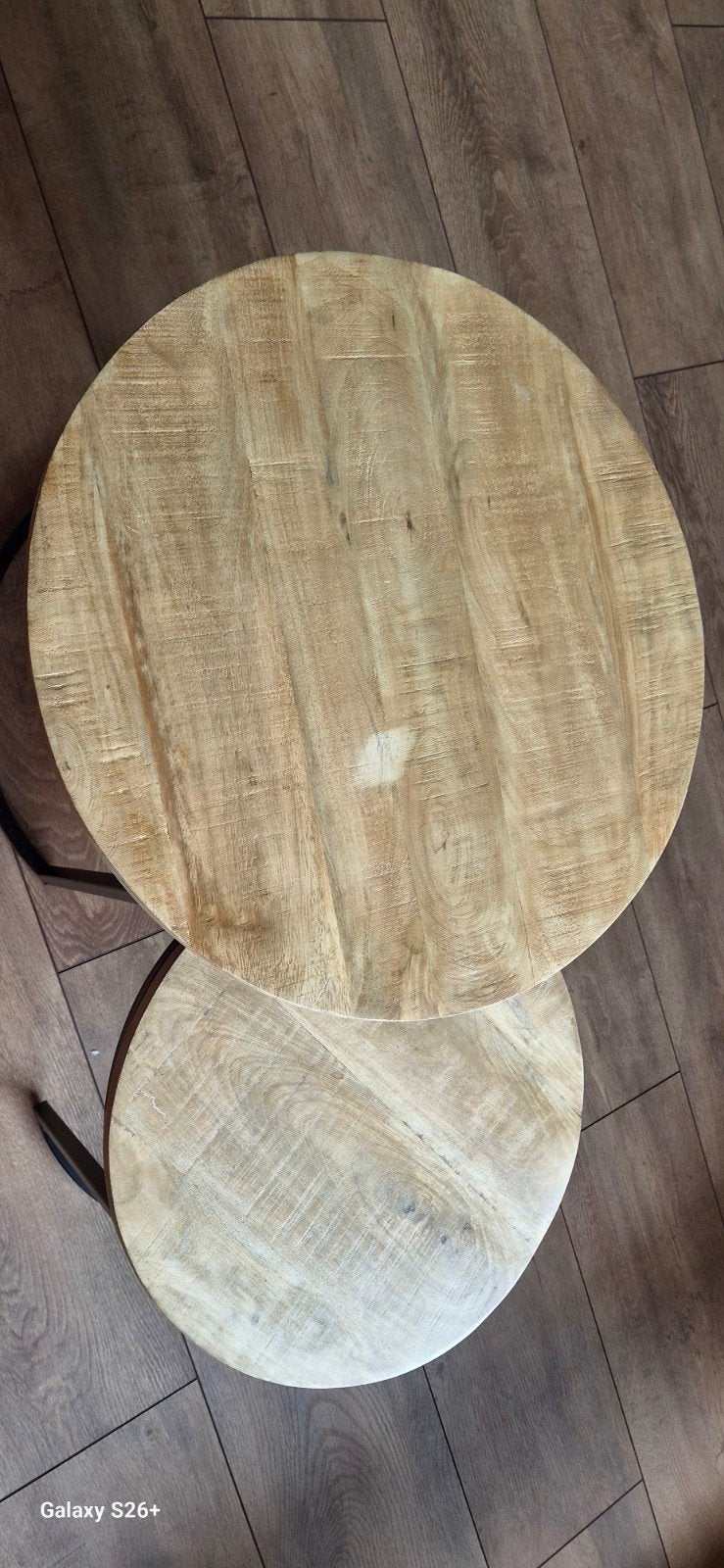 Set van 2 ronde salontafels, mangohout en metaal, Minder dan 45 cm, Gebruikt, Rond, Hout