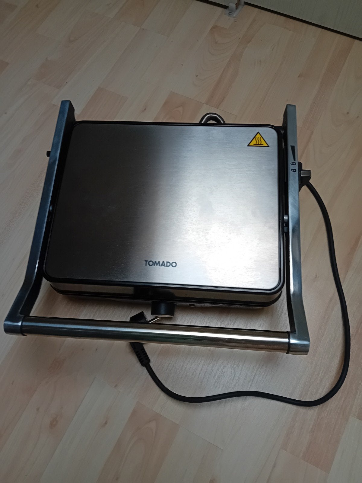 Tomado Contactgrill TGC4001S - 30x24cm - 2000 watt, Witgoed en Apparatuur, Contactgrills, Ophalen, Zo goed als nieuw
