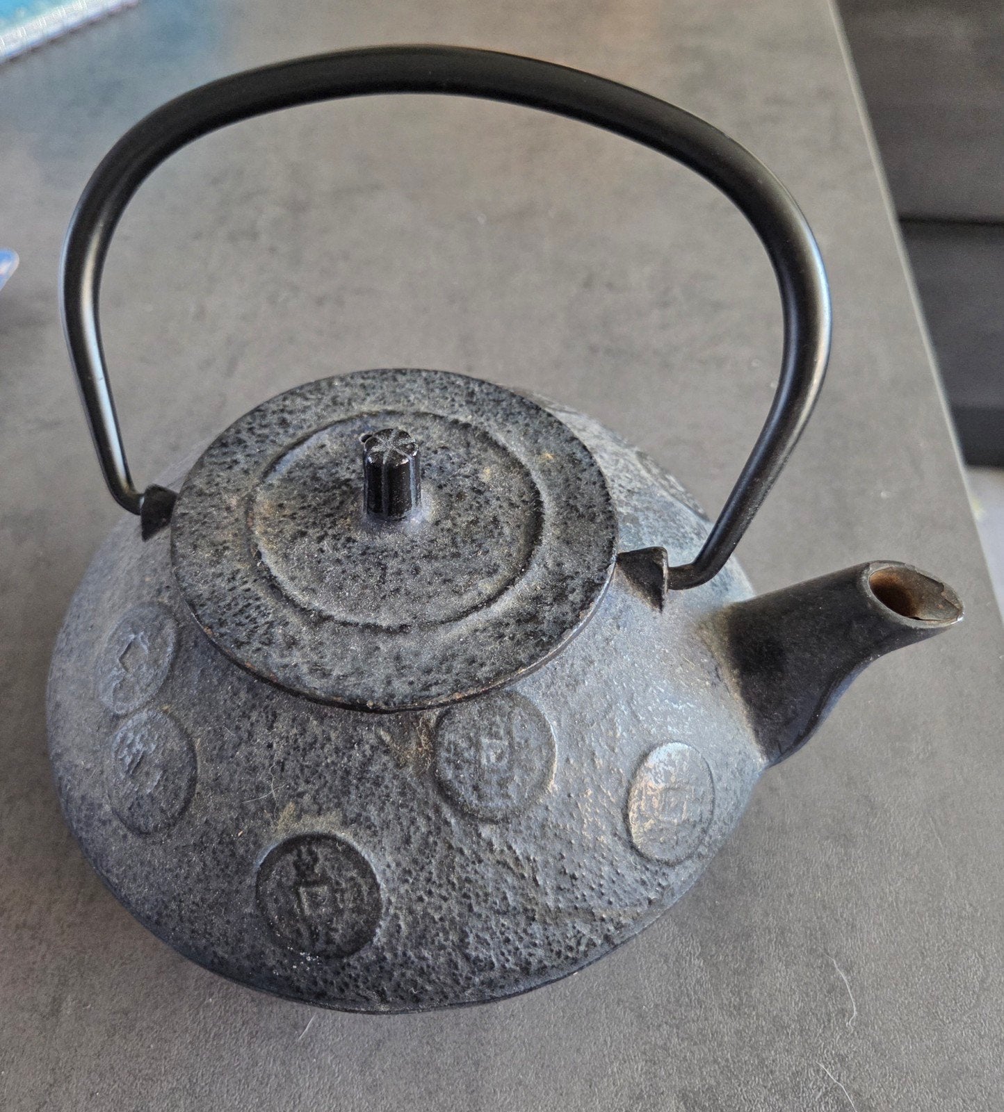 gietijzeren Japanse theepot, Ophalen