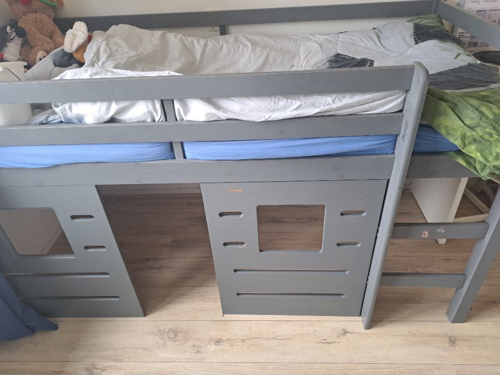 Gratis half hoog slaper, Kinderen en Baby's, Kinderkamer | Stapelbedden en Hoogslapers, Ophalen, Gebruikt, Halfhoogslaper