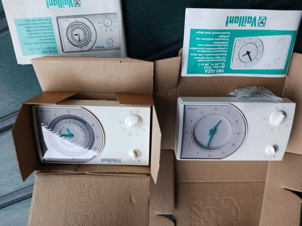 Vailliant thermostaat, Doe-het-zelf en Verbouw, Ophalen of Verzenden, Nieuw